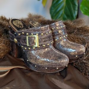 Vince Camuto brown leather buckle clogs sz 7